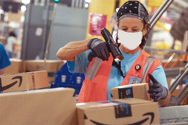Amazon otorga un bono de $3,000 por trabajar en su nuevo Centro de Distribución en Québec.
